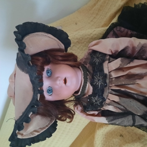 Antike Puppe