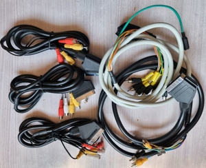 Versch. Video-Audio-Kabel, SCART, CINCH, Klinkenstecker Bild 1