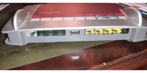 Fast unbenutze Fritzbox 7390 zu verkaufen Bild 3