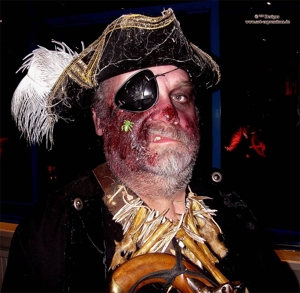 PIRATEN DER KARIBIK! Shows mit Piraten Kapitän Jack Sparrow Doubles Schiffsmannschaft & Meerjungfrau Bild 16