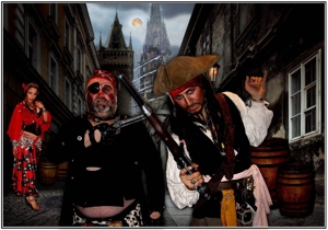 PIRATEN DER KARIBIK! Shows mit Piraten Kapitän Jack Sparrow Doubles Schiffsmannschaft & Meerjungfrau Bild 5