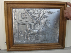Zinnbild mit Holzrahmen