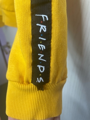 Friends Hoodie/Kapuzenpullover in gelb, Größe 146/152 Bild 6