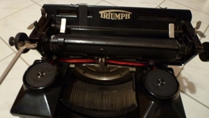 Antike Schreibmaschine - TRIUMPH STANDARD -12, ca. 70 Jahre alt, ideales DEKO-Stück Bild 2