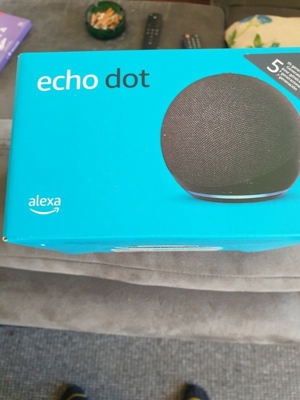Amazon Echo Dot 4g weiß und antratzit  Bild 2