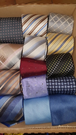 12 tolle Krawatten gebraucht Bild 2
