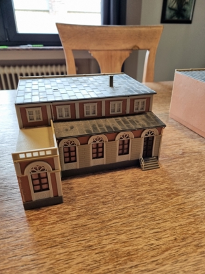 4 x Modell Häuser /Eisenbahn ectr Bild 14