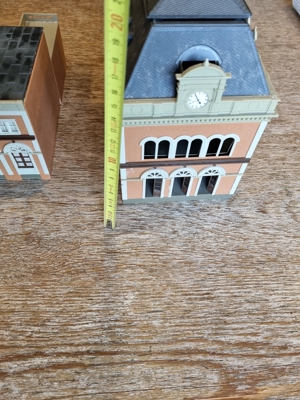 4 x Modell Häuser /Eisenbahn ectr Bild 15