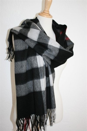 Burberry Schal Mega Poncho Scarf