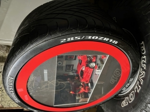 Ferrari Werkstatt Bild 2