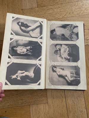 Altes Fotoalbum mit Akt Postkarten ungelaufen Bildern Ansichtskarten Foto ca 95 Stück Bild 11