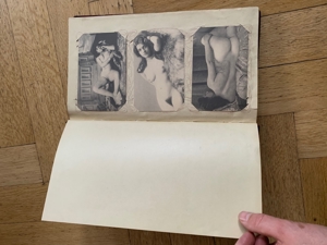 Altes Fotoalbum mit Akt Postkarten ungelaufen Bildern Ansichtskarten Foto ca 95 Stück Bild 7