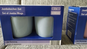 Jumbobecher- Set aus Steizeug und Milch und Zucker -Set aus Porzellan Bild 2