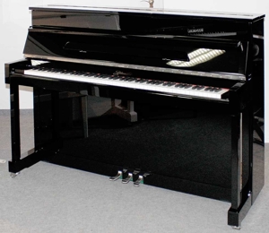 Klavier Ritmüller Classic 110, schwarz poliert, neu! Bild 2