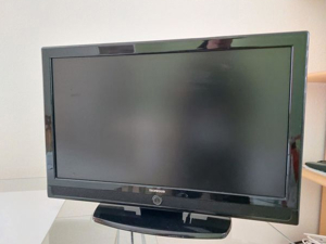 TV Techwood 22 Zoll incl. Humax Receiver - sehr gut erhalten (wenig benutzt - aus Gästezimmer) Bild 1