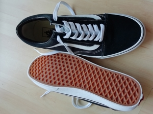 Verkaufe Retro-Sneaker Vans Old Skool, schwarz, Gr. 42, neu und ungetragen Bild 3