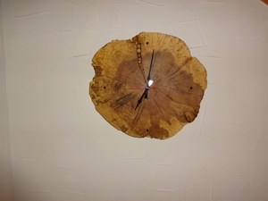 Uhr, Holzuhr, Wanduhr (Buchenholz 53x48 cm), Unikat, ökologisch behandelt, Geschenk, Sonderpreis Bild 4