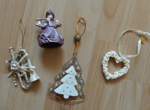 4 tlg. Weihnachtsdekoration zum Aufhängen - Engel, Posaune, Tannenbaum, Herz