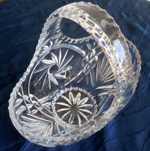 Bleikristall Körbchen Glasschale mit Henkel Bild 2