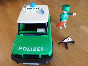 Playmobil Polizeiauto Bild 1