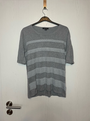 T-Shirt mit Glitzerstreifen von Esmara, grau, Größe L, 44/46 Bild 1