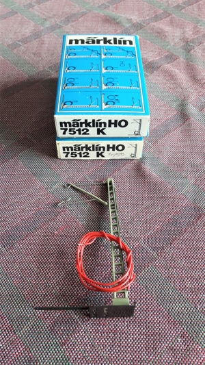 Märklin Oberleitungsmast Anschlußmast 7501K 7510K 7512K 7201M Spur HO Bild 4