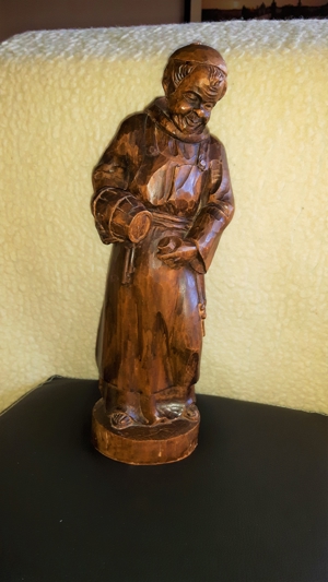 Figur Deko Holzfigur Mönch mit Weinfass und Trinkbecher aus Südtirol Grödnertal Bild 6