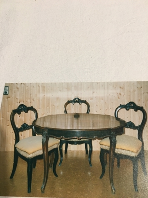 Salontisch und 3 Stühle Bild 3