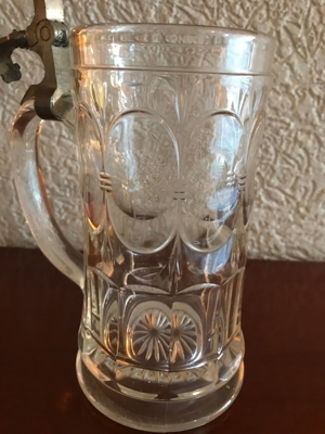 Antike Bierkrüge aus Glas mit Zinndeckel, 2 Stück Bild 5
