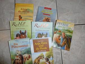 Verschiedene Pferdebücher
