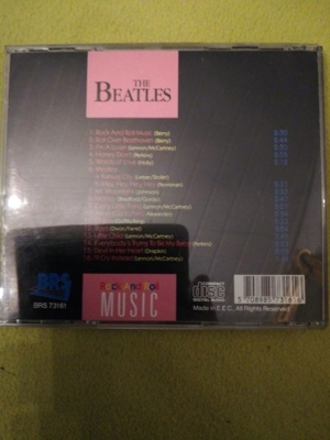 CD THE BEATLES 16 tolle Titel in gutem Zustand Versand für 2 Eur möglich  Bild 2