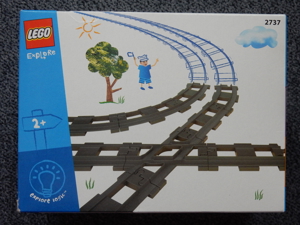 LEGO DUPLO 2737 -- Eisenbahnschienen und Kreuzungen