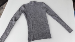 Neuwertiger Pullover von H&M; Größe XS -- TOP-Zustand!! Bild 1
