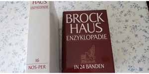 Brockhaus Enzyklopädie 30 Bänder Halblederausgabe mit Goldschnitt Bild 9