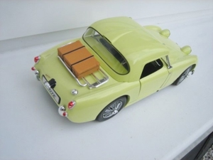 1 18 REVELL Modellauto Austin Haeley ..Froschauge.. siehe die Fotos Bild 5