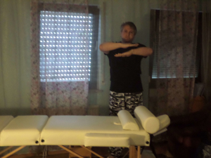 Mobile Wellness Wellnessmassage Gymnastik - Übungen - Programm Bäder Betreuung energetische Massage Bild 4