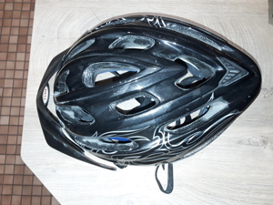 Helm Fahrradhelm Bild 1