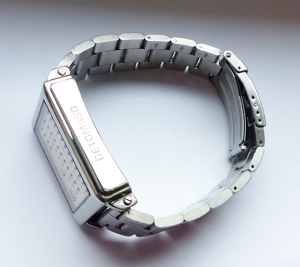 Schöne Detomaso Spacy Timeline Herren Binär Armbanduhr Top Zustand Bild 8