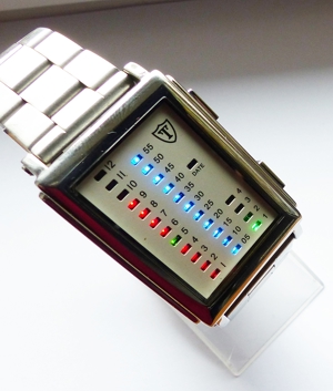 Schöne Detomaso Spacy Timeline Herren Binär Armbanduhr Top Zustand Bild 2