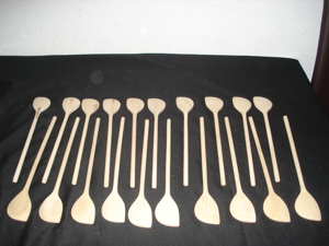 30 neuwertige unbenutzte Ahorn Holz Kochlöffel Länge 35 cm. Bild 2