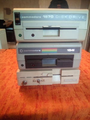 Commodore C128 mit Zubehör Retro Klassiker für Fans oder Sammler Bild 4