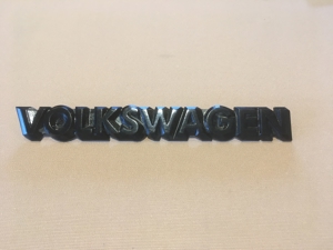 VOLKSWAGEN Schriftzug