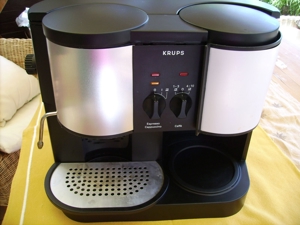 Verschiedene Teile einer Krups-Kaffee-Espresso-Maschine Type 874 Bild 1