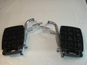 2 Armlehnen und 2 Fußstützen für Rollstuhl, Klostuhl. Bild 7