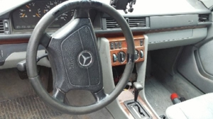 Mercedes-Benz "250D" *Erstzulassung 1996* inklusive Klima Ahk Bild 4
