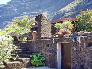 Anwesen mit Pool und Panoramablick auf El Hierro Bild 5