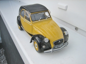 1 18 Modellautos Oldie--DS 19--2 CV Citroen --DS Kombi 1:43 s die Fotos