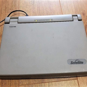 Toshiba Satellite Laptop Notebook Bild 3
