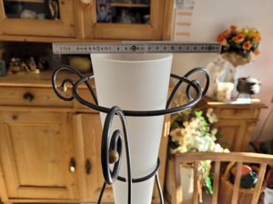 Vase mit Metallfassung. Bild 3