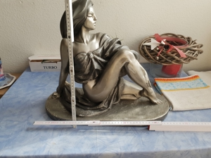 Grosse Garten Terrassen Figur. 